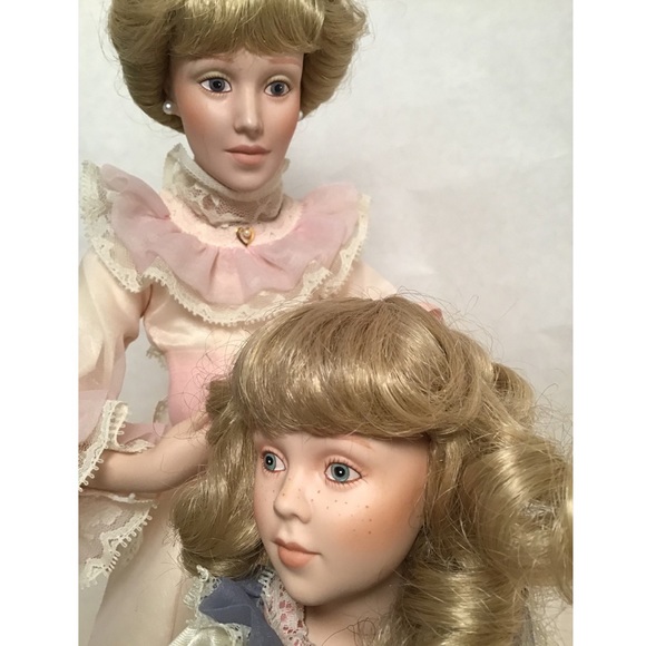 DANBURY MINT "Mother's Loving Touch" Mother & Daughter Porcelain Dolls Set - NIB - Picture 6 of 15